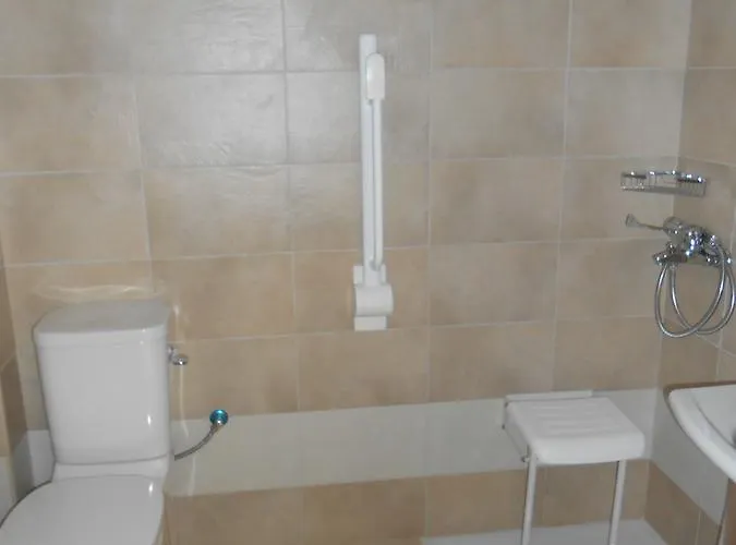 Element Szálloda 3*